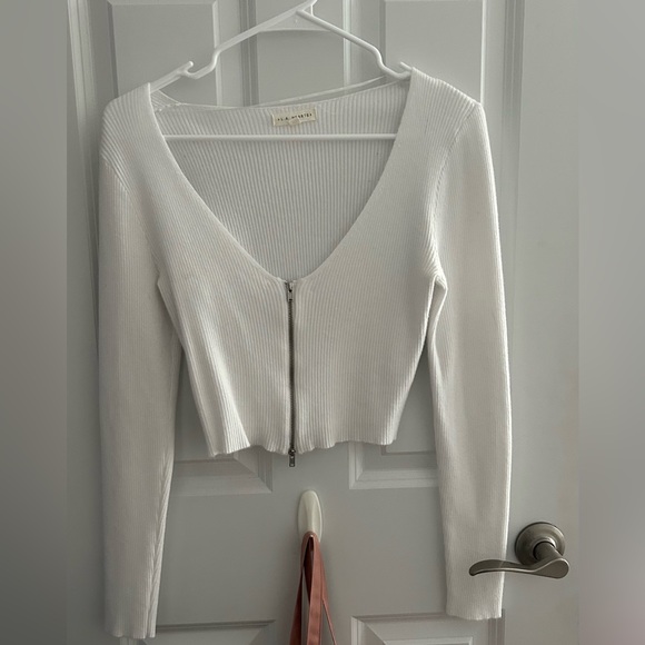 Sweater - Picture 1 of 1